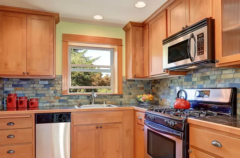 11 Stylish Kitchen Colour Combinations You'll Love